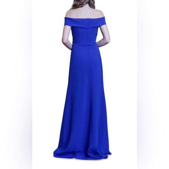 Theia Twist Front Crepe Gown Royal Blue Off Shoulder Evening Dress Size 10 - Picture 2 of 11